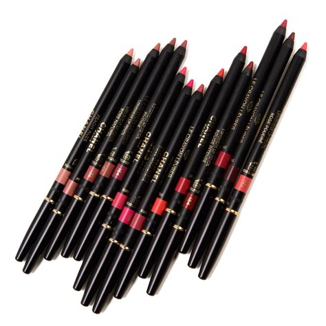 le crayon levres lip pencil